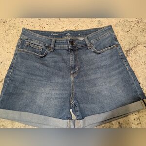 St. John's Bay Blue Denim Women Shorts Size 14